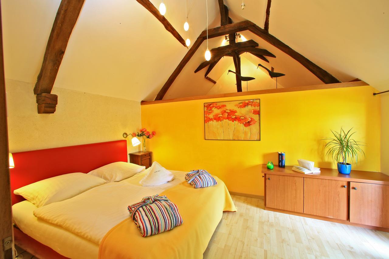 Au Jardin Fleuri Hotel Bosset Ruang foto