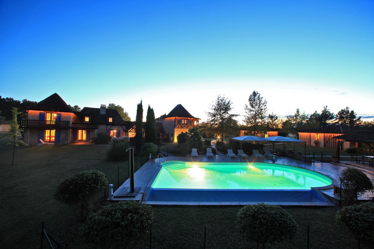 Au Jardin Fleuri Hotel Bosset Bagian luar foto